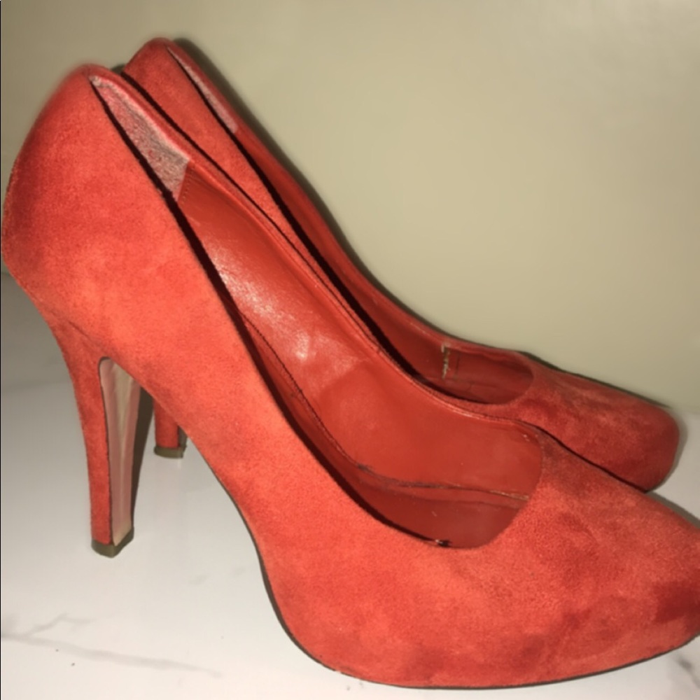 D heart heels
